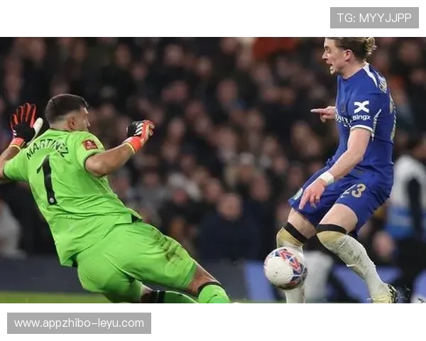 马丁内斯扑救数据亮眼，再度证明其顶级门将实力