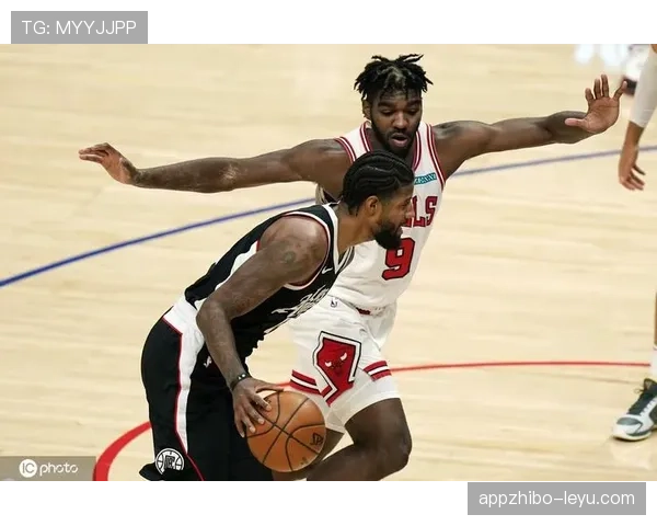 塔普索巴一对一防守展现顶级水准，助力球队锁定胜局