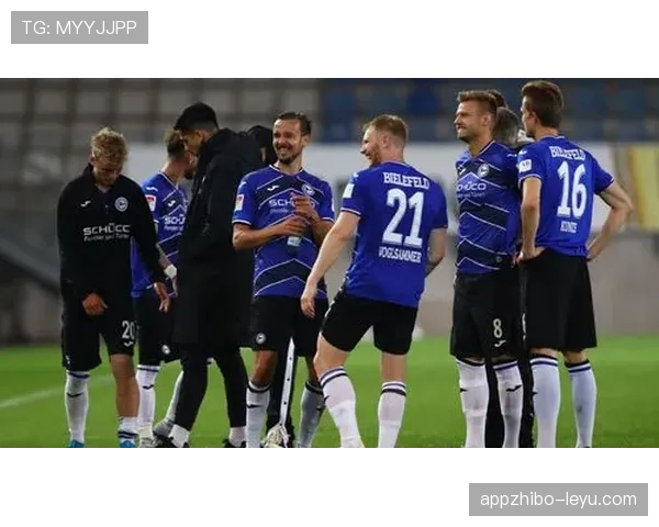 不来梅新帅上任重塑团队精神，新赛季能否实现突破引期待