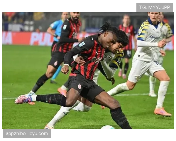 米兰防守稳定性不足问题显现,对联赛竞争格局带来阶段性变化 米兰防守稳定性不足问题显现,对联赛竞争格局带来阶段性变化