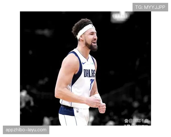 克莱·汤普森三分效率提升显著 拉开防守创造持续得分空间